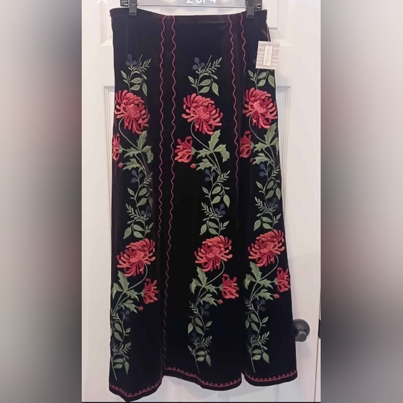 Tasha Polizzi Brown Maxi Skirt w/ Floral Embroidery NEW! - Picture 2 of 5